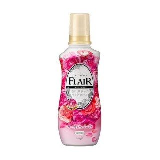 Кондиционер-смягчитель для белья KAO Flair Fragrance Floral Sweet, со сладким цветочно-фруктовым ароматом, 540 мл.