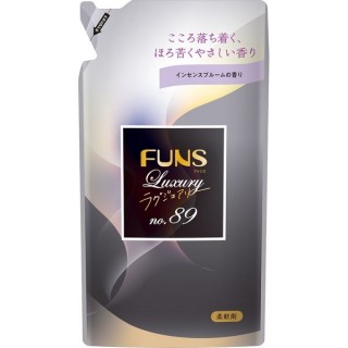 Daiichi FUNS Кондиционер для белья с антибактериальным эффектом и ароматом сандала и бергамота, 480 мл.