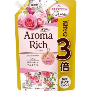 LION Aroma Rich Diana Кондиционер для белья c ароматом малины, английской розы и магнолии, сменная упаковка, 1200 мл.