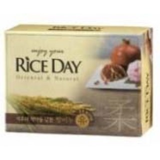 Мыло туалетное CJ LION Rice Day с ароматом граната и пиона, 100 гр.