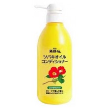Кондиционер для поврежденных волос Camellia Oil Hair Conditioner с маслом камелии японской, 500 мл....